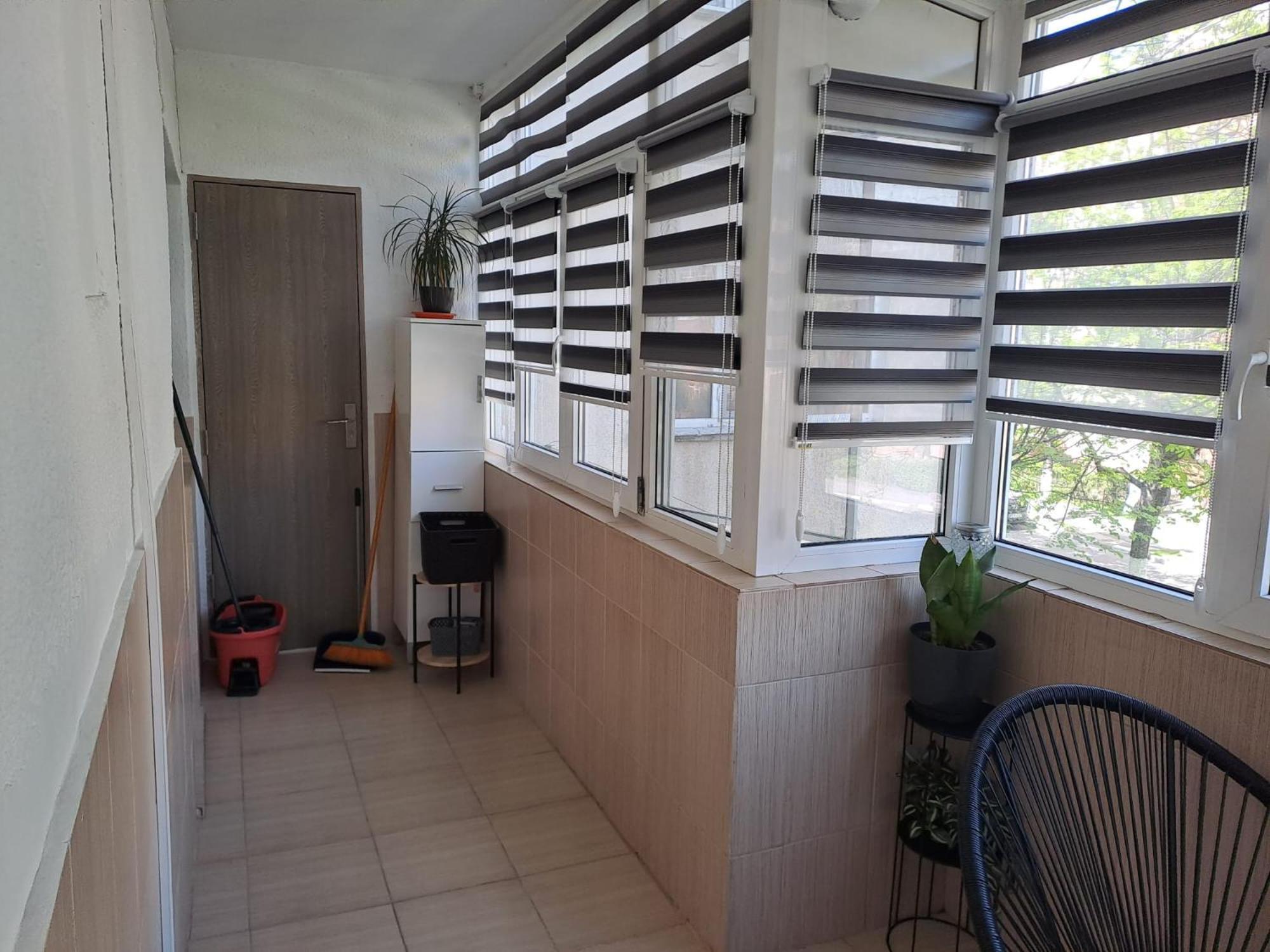 Ilona Apartament 3 Camere Римніку-Вилча Екстер'єр фото